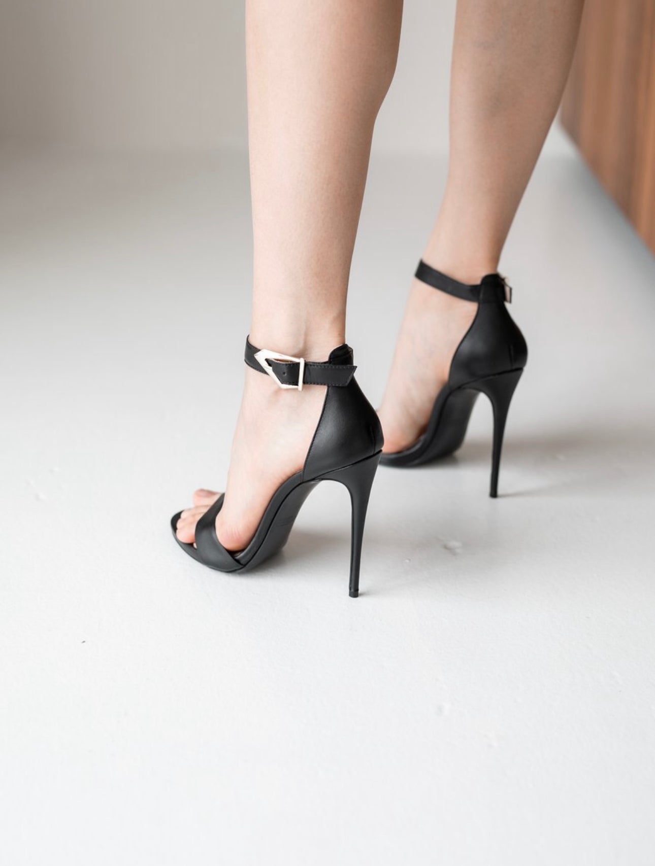 Genuine leather sandals Roby 120mm