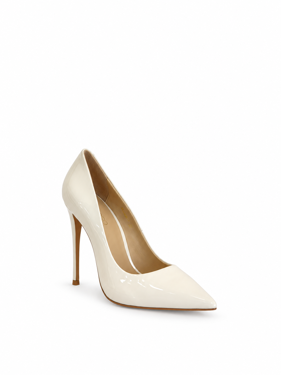 White patent leather pointed-toe pumps with stiletto heel